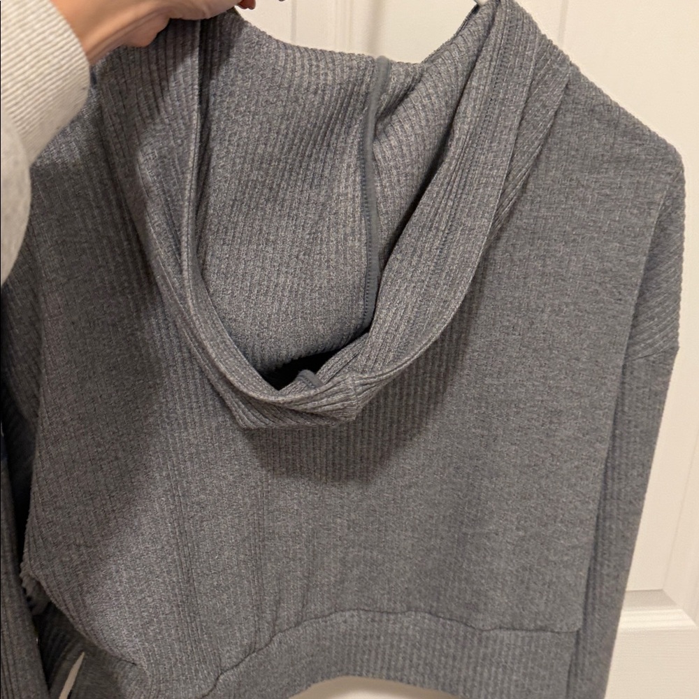 Alo Ribbed Women's Cropped Hoodie - Picture 5 of 6